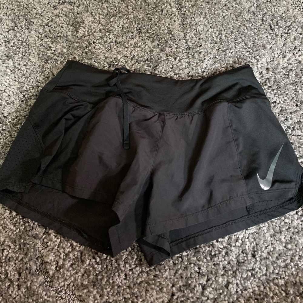 Women’s Nike running shorts size small